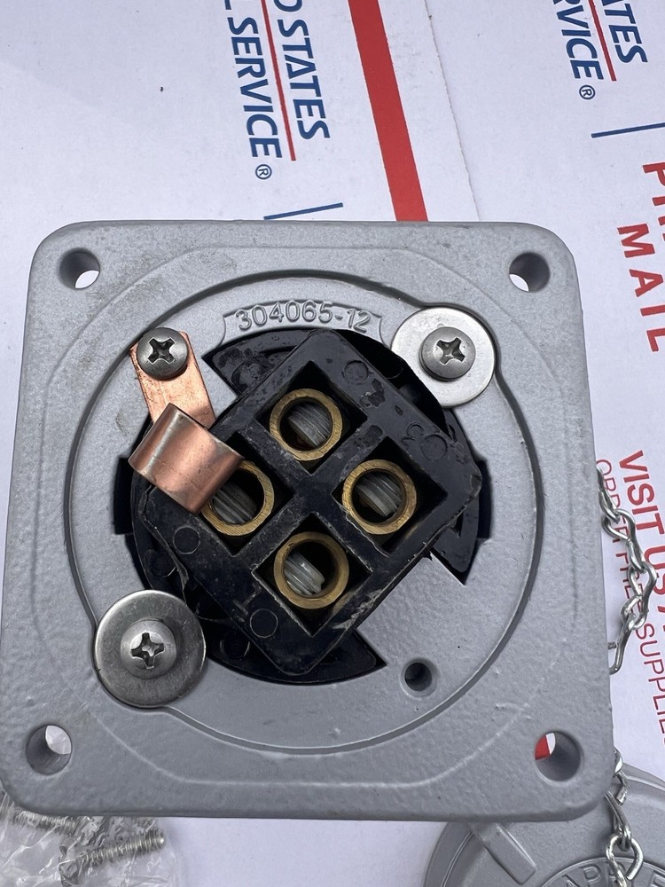 ADR3034 30amp Receptacle