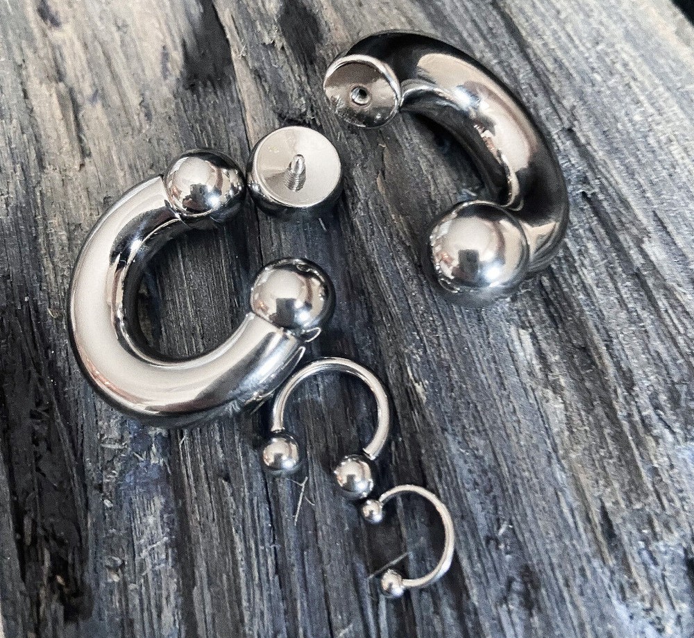 1pc Solid G23 Titanium Circular Barbell Internally Threaded Horseshoe Horse Shoe