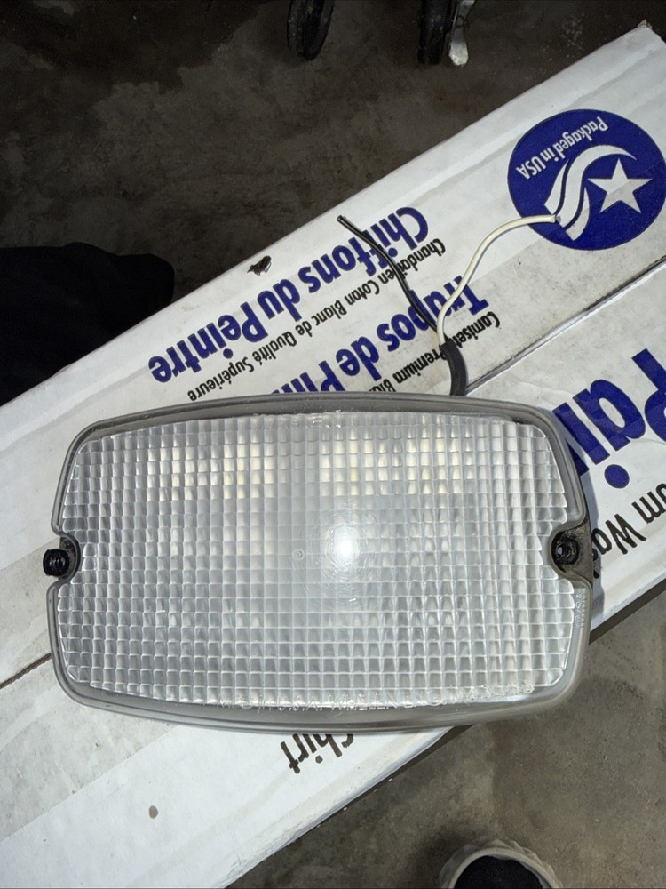 Whelen M6 Series Scene Light