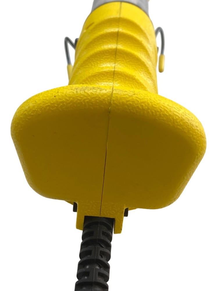 Yellow 13W Handheld Fluorescent Work Light Model BA-506