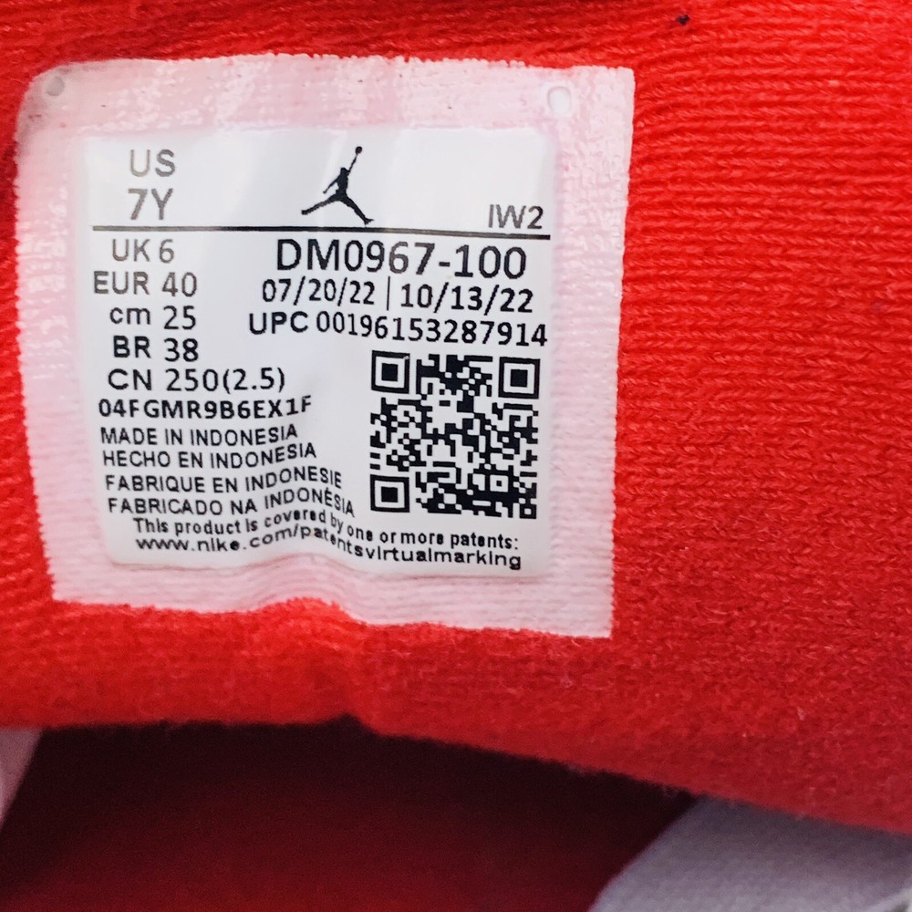 Jordan 3 Retro Size 7Y