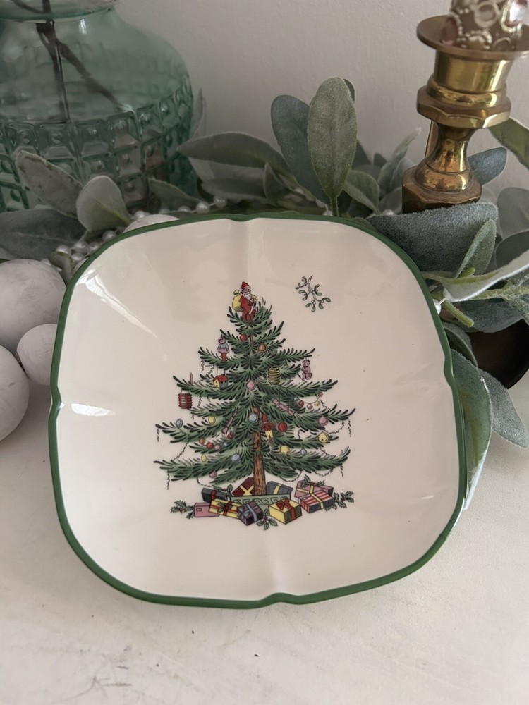 Spode Christmas Tree Nut Dish Plate 5.5” X 5.5”NEW