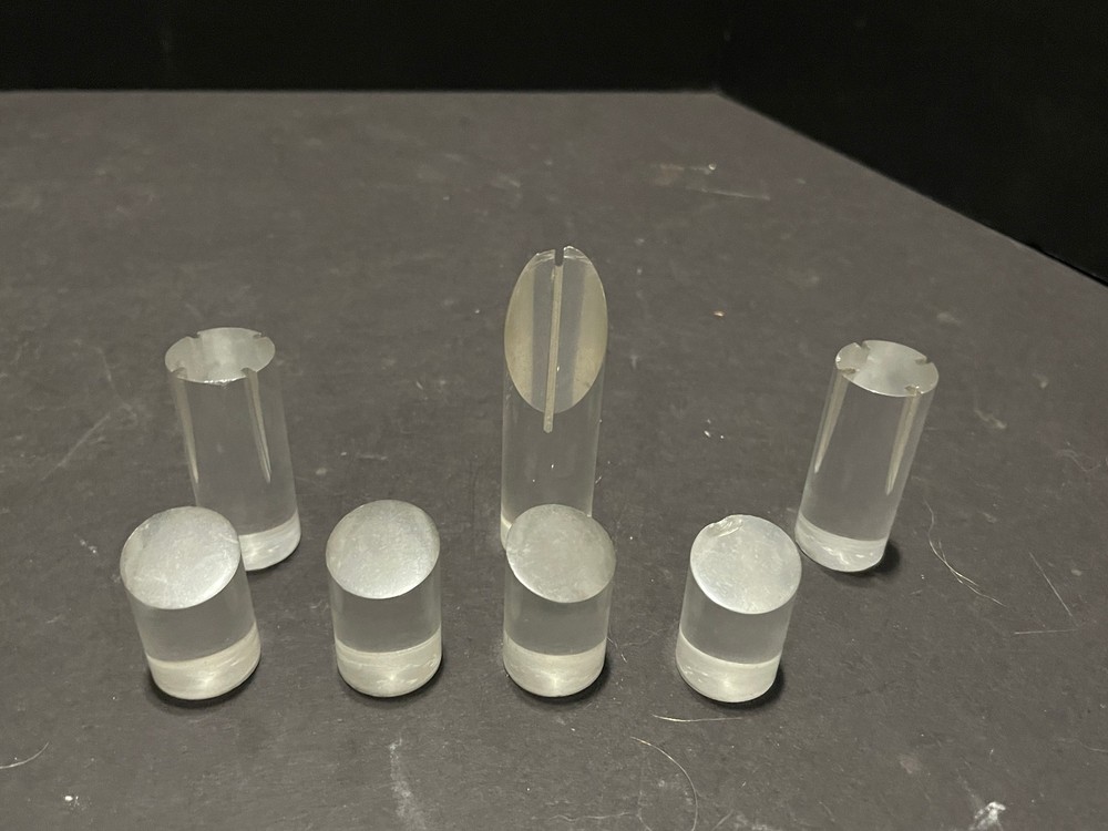 1" ROUND - LUCITE - CHESS PIECES
