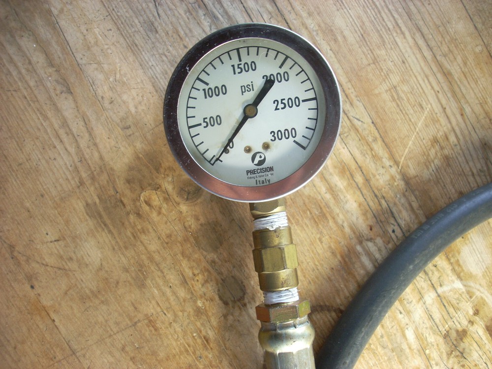 Precision Compression Gauge & Hydraulic Hose 3000 PSI