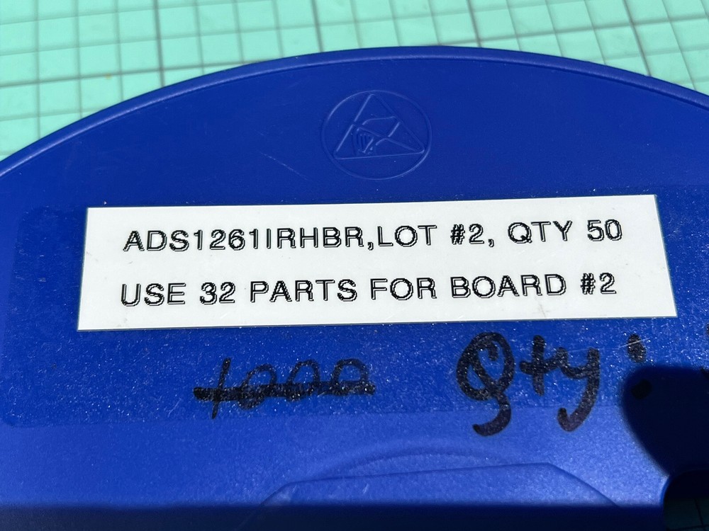 ADS1261 IRHBR ic (2 pcs) Texas Instruments