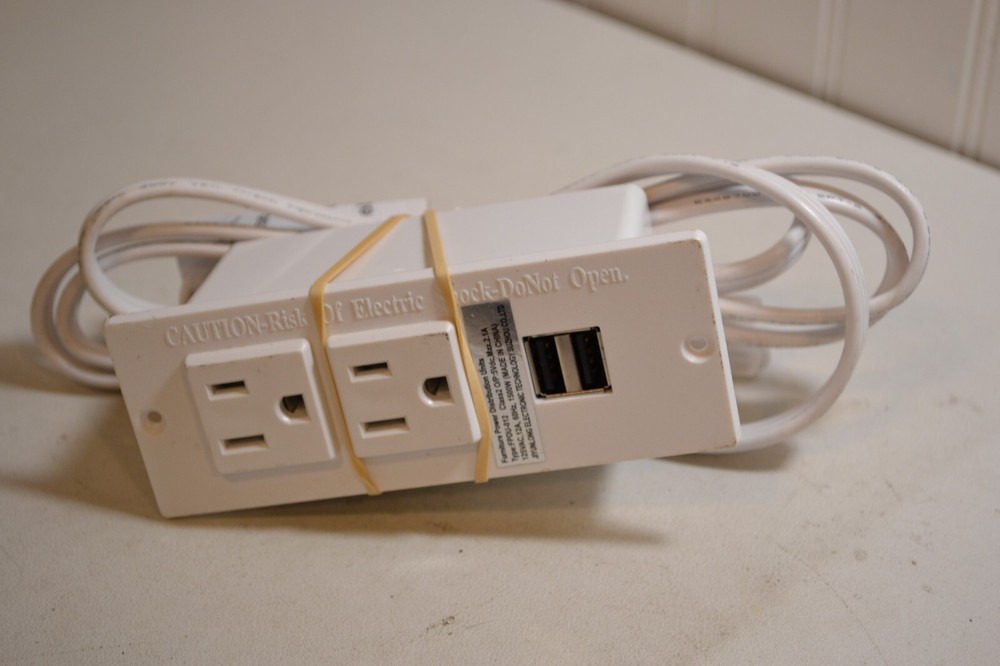 Furniture Power Distribution Unit Model: 012 (White)