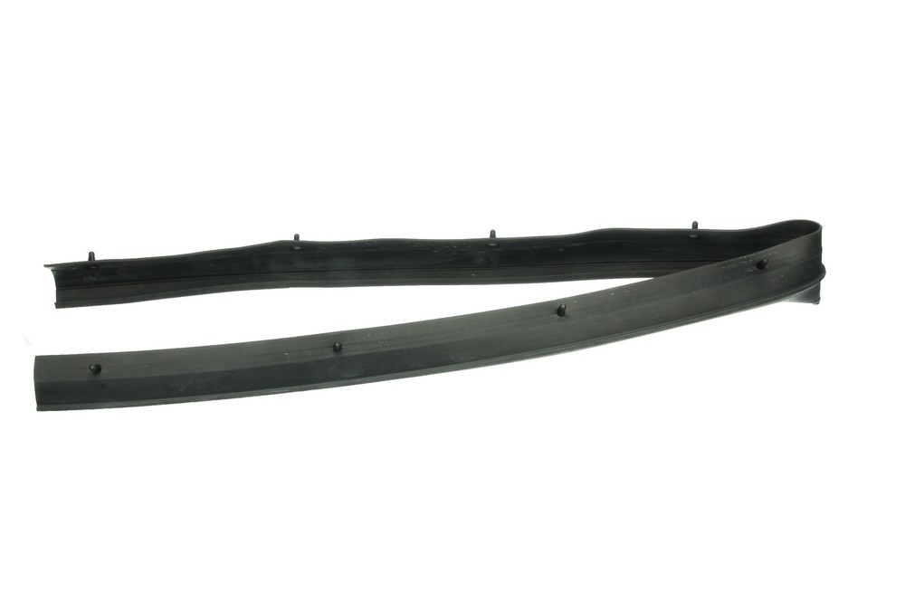 URO Door Seal Front Lower For 2000-2005 Ford Excursion