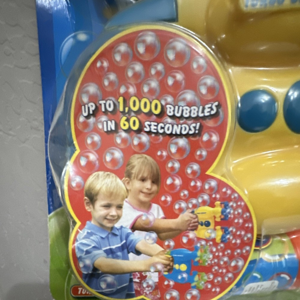 Billion Bubbles Blizzard Turbo Bubble Toy & Solution, Ages 3 & Up