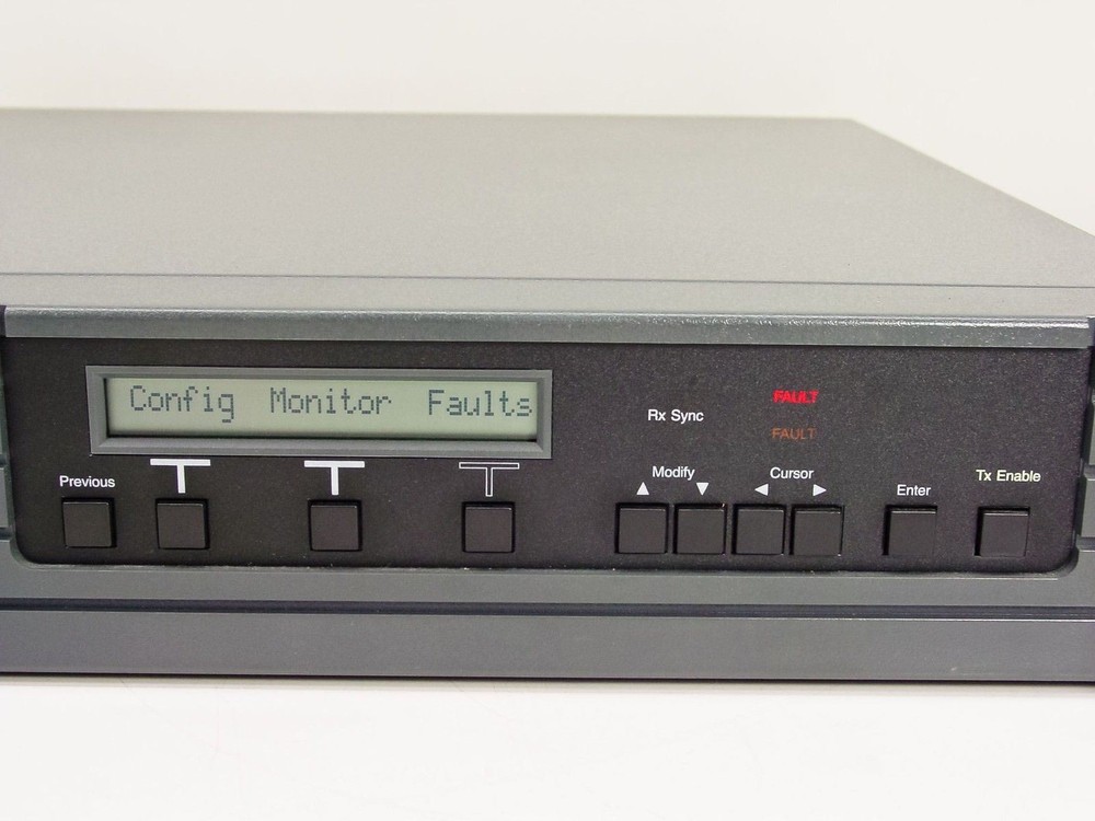 ComStream PSK Digital Satellite Modem, Doppler Buffer, 140 MHz Modulator CM701