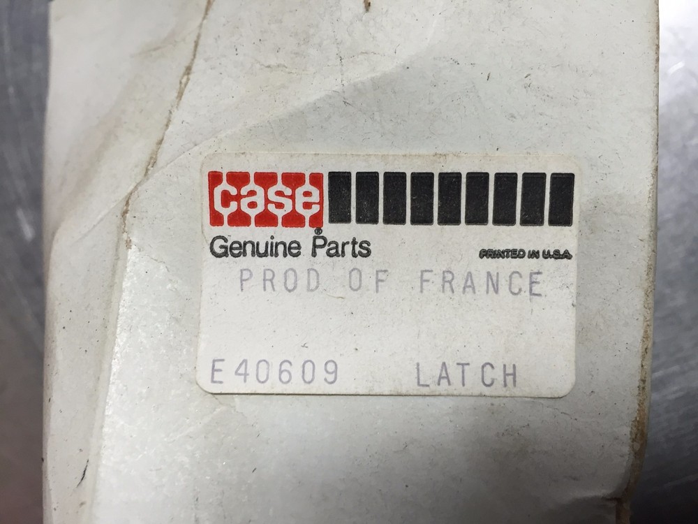 E40609 CASE Chrome Handle LATCH GENUINE CASE PART