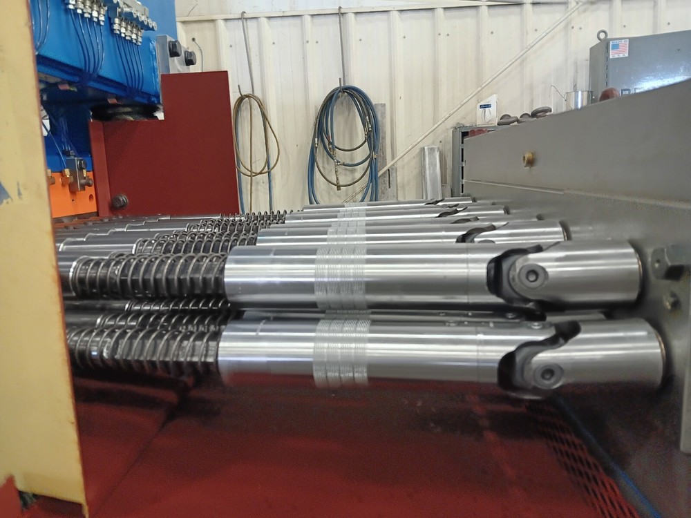 USED HERR VOSS SPINDLES FOR WORK ROLLS ON LEVELER