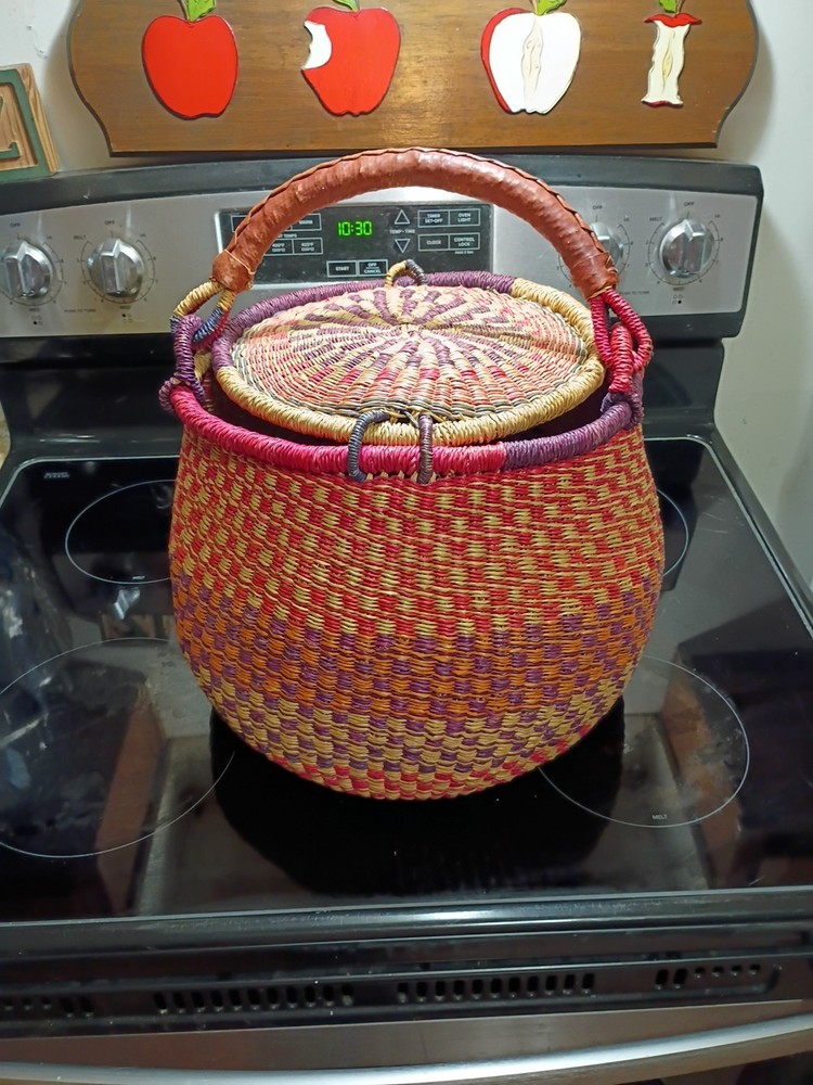 Colorful Pot Style Covered Basket
