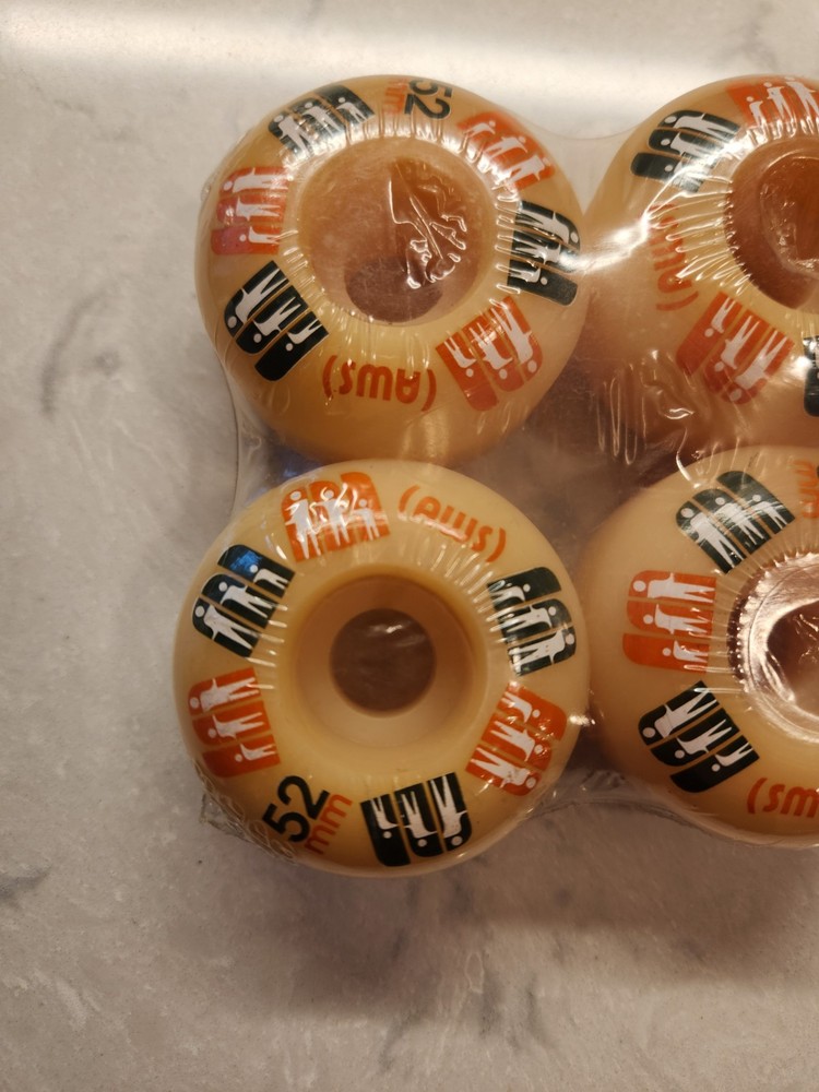 Alien Workshop Skateboard Wheels 52mm NEW SEALED (AWS) Y2K