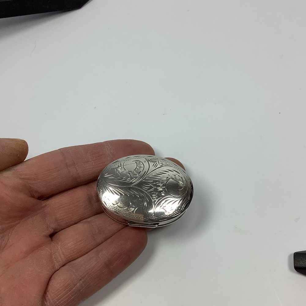 Solid Silver Pill Pot Hinged Lidded Box 22g Hallmarked Sheffield 1996