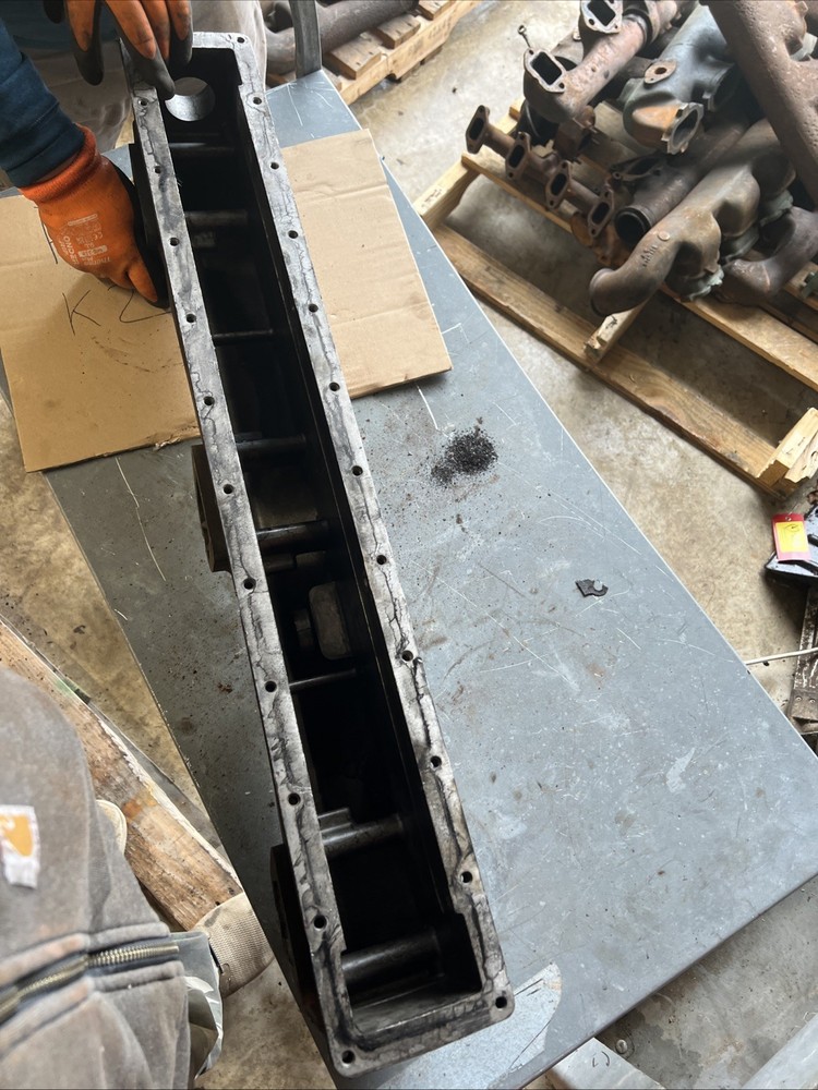 CUMMINS PLATE,COVER 3029815