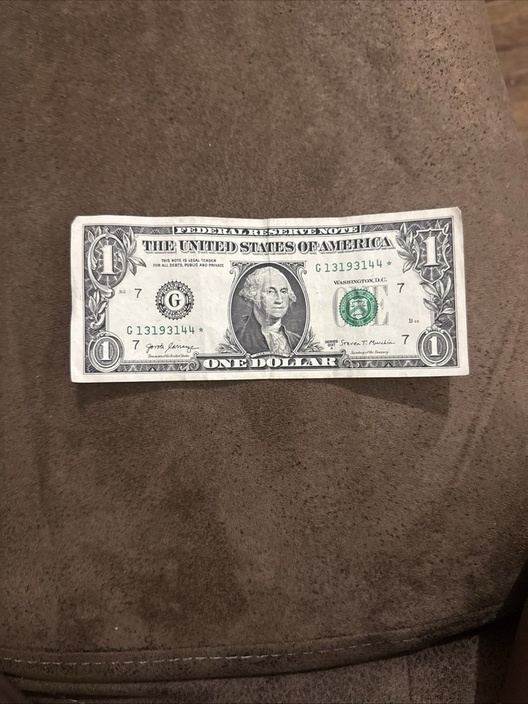 2017 $1 One Dollar Bill with Star Error Front with Serial Number Error Rare