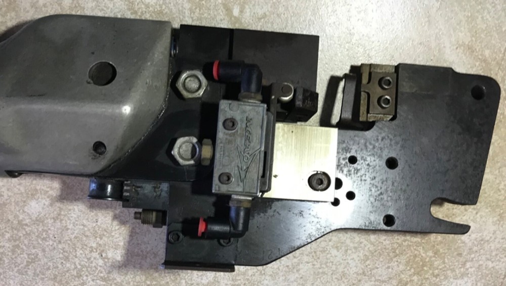 Pneumatic Compression aircraft tool