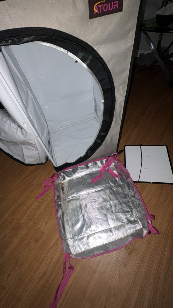 GROW LIGHT & TRAY INSERT FOR TENT