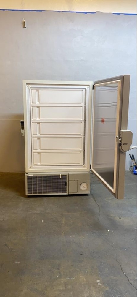 Untested Lock is Stuck Revco Refrigerator(S6LLST5820)