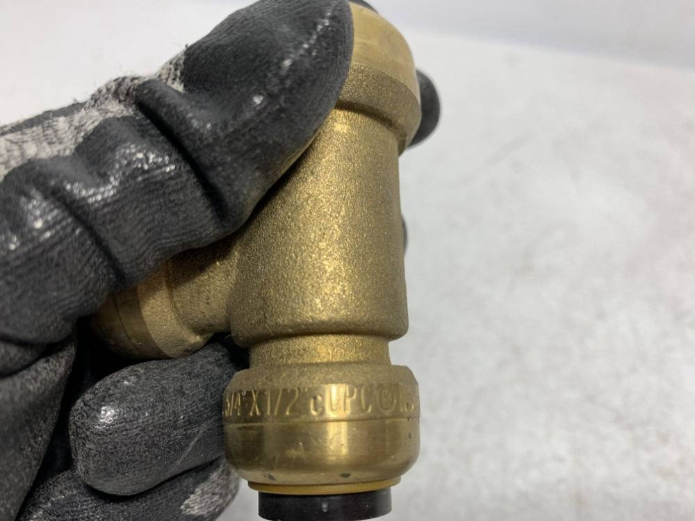 EPC 1061 Reducing Tee 3/4" x 1/2" Push-Fit