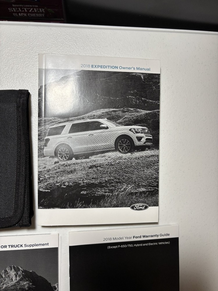 2018 Ford Expedition Owner's Manual OEM Set