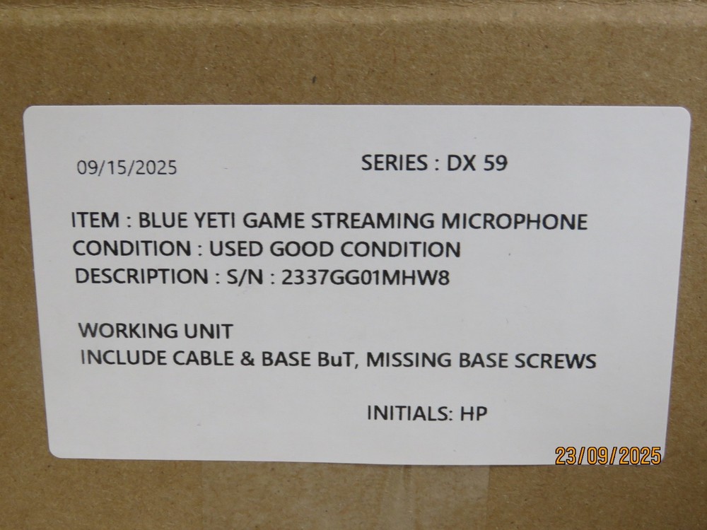 Blue Yeti Game Streaming Microphone Kit - [DX59]