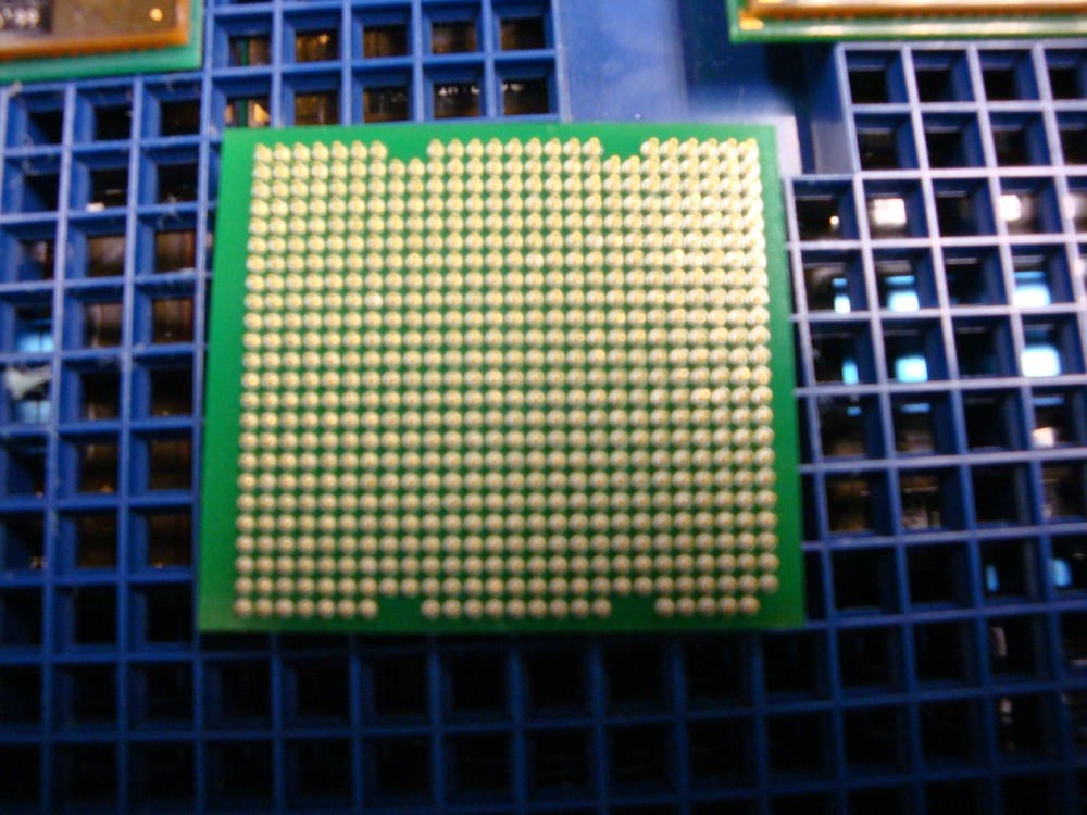 Intel Mobile Celeron 433 MHz Processor Micro PGA 2 128KB Cache 100MHz FSB SL3KB