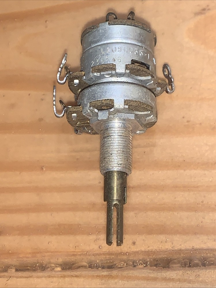 Bendix Radio Replacement Control Switch 2090035-1