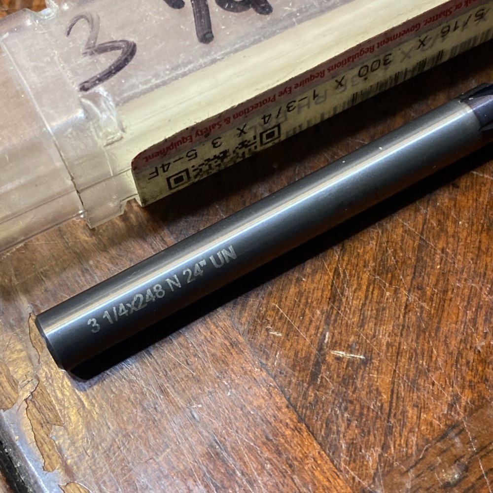 Solid Carbide Thread Mill 3-1/4x248 N 24” UN (D6)