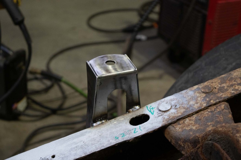 Rust Buster Frameworks RB7614 Truck Bed Mounting Hardware