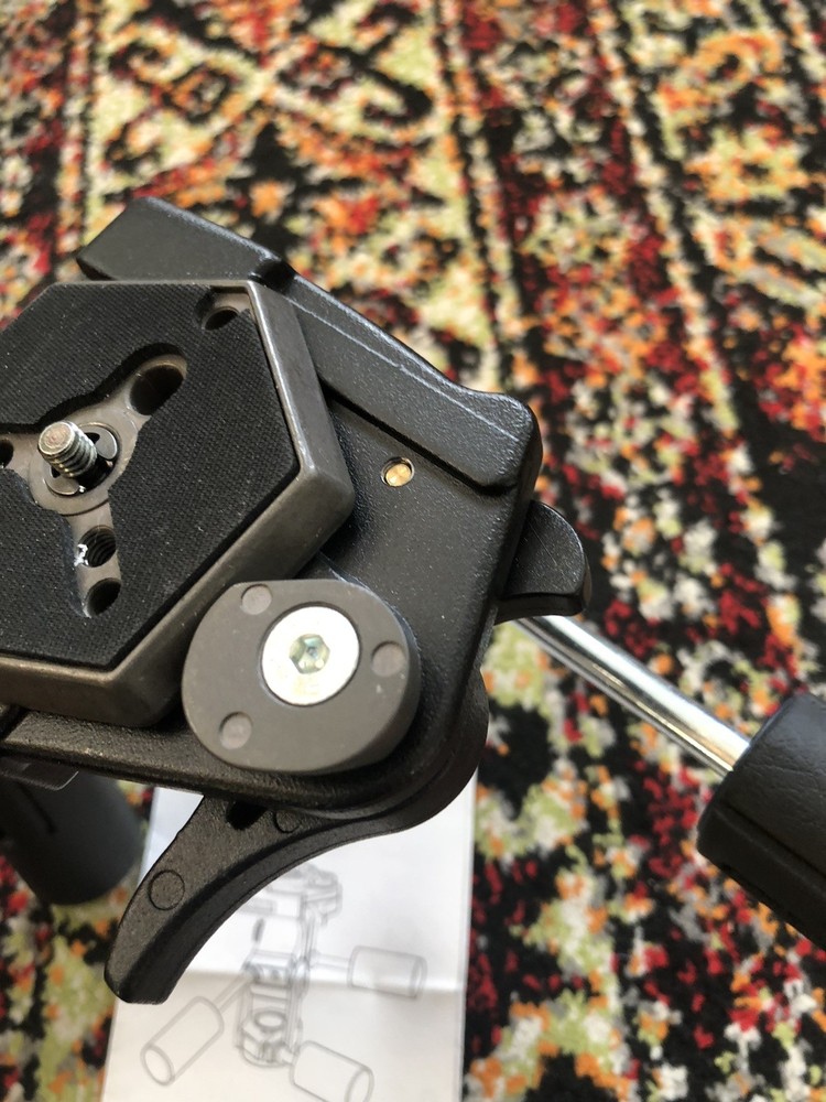 Manfrotto 029 Three Way Pan Head With QR Plate