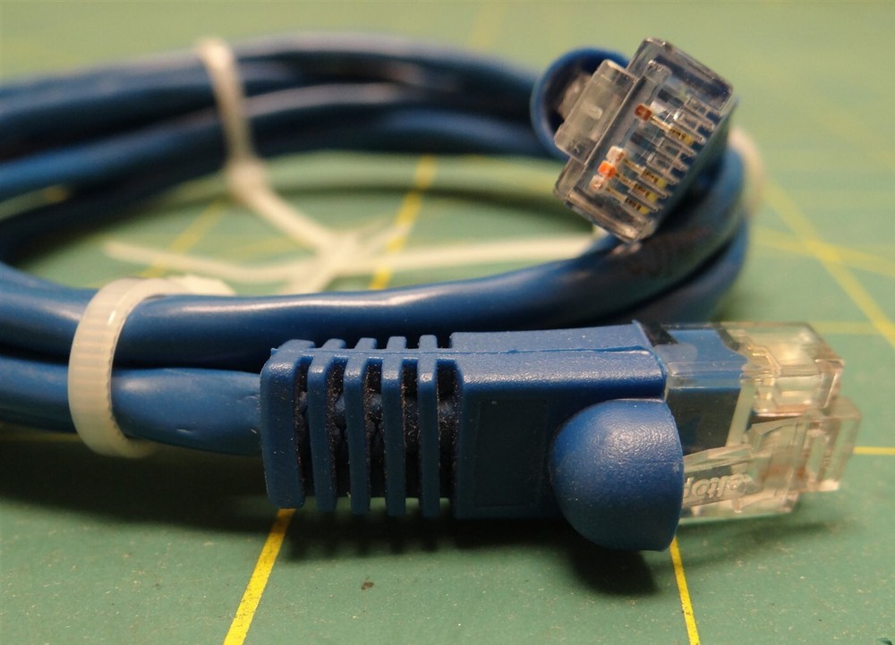 Eltop Electronics 5ft. CAT5 Ethernet LAN Networking Cable P/N E200534