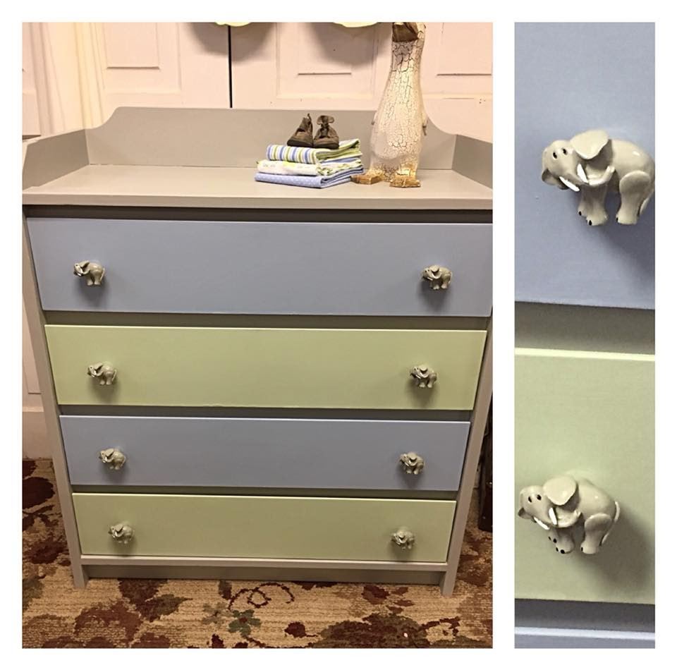 2-1/4" Grey Elephant Knob