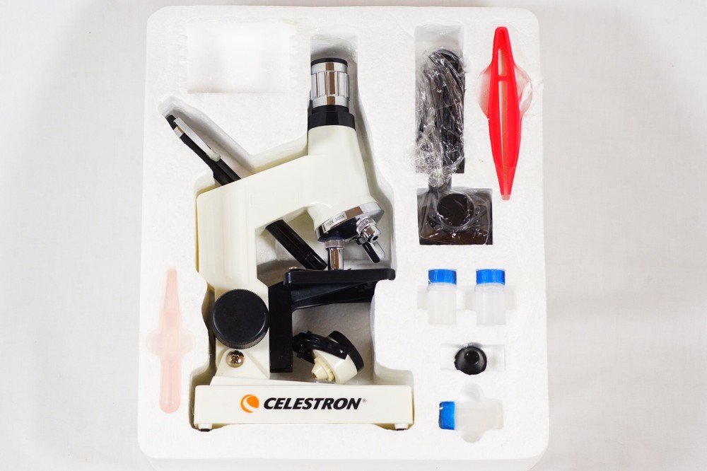 CELESTRON Digital Microscope Kit #44320 Beginners Microscope 40X-600X Open Box