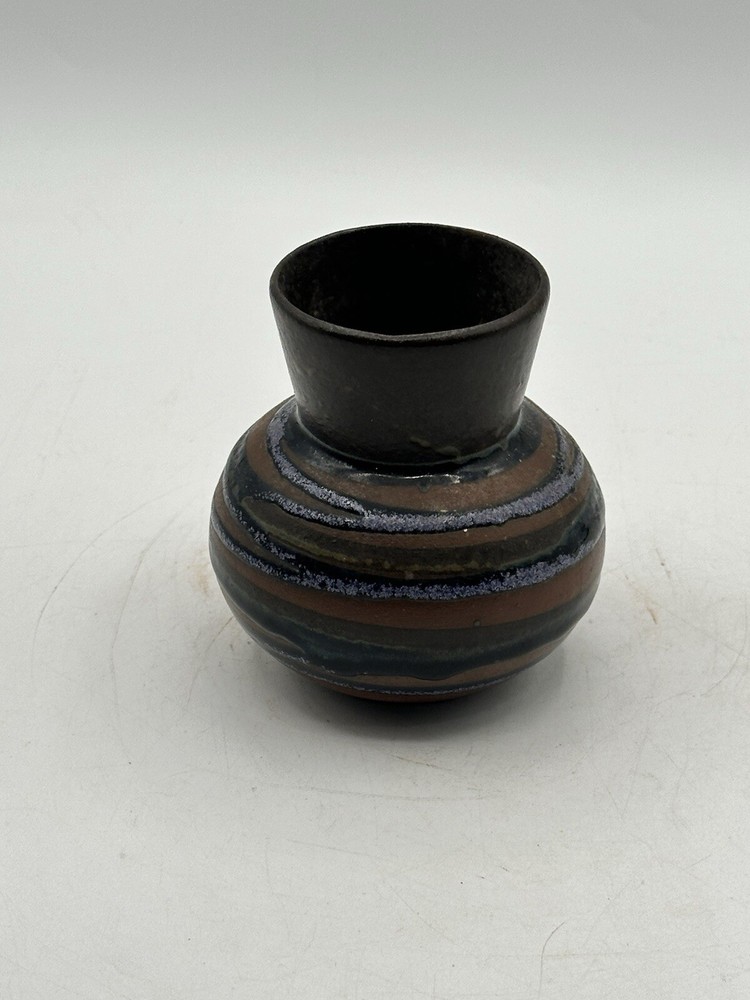 OMC Japan Redware Vase With Blue Sparkle String Glaze 3.5”