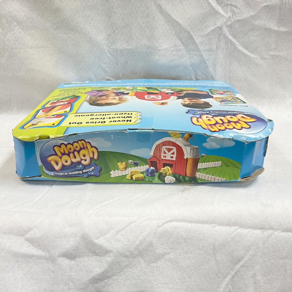 Spin Master Moon Dough Barn