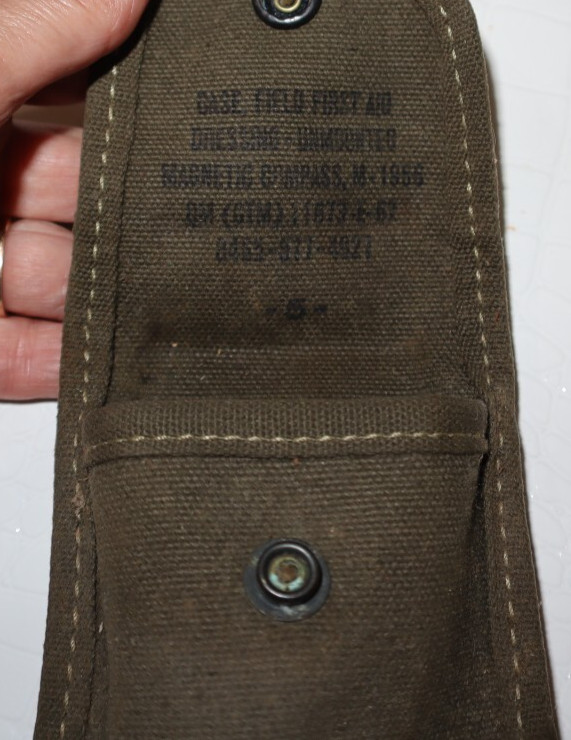U.S. ARMY FIRST AID Compass Pouch & Dressing