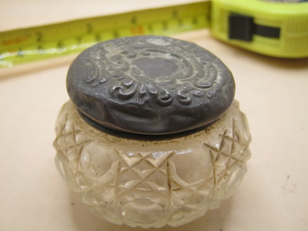 Antique Sterling Silver Vanity Jar / Storage Box With Glass Bottom