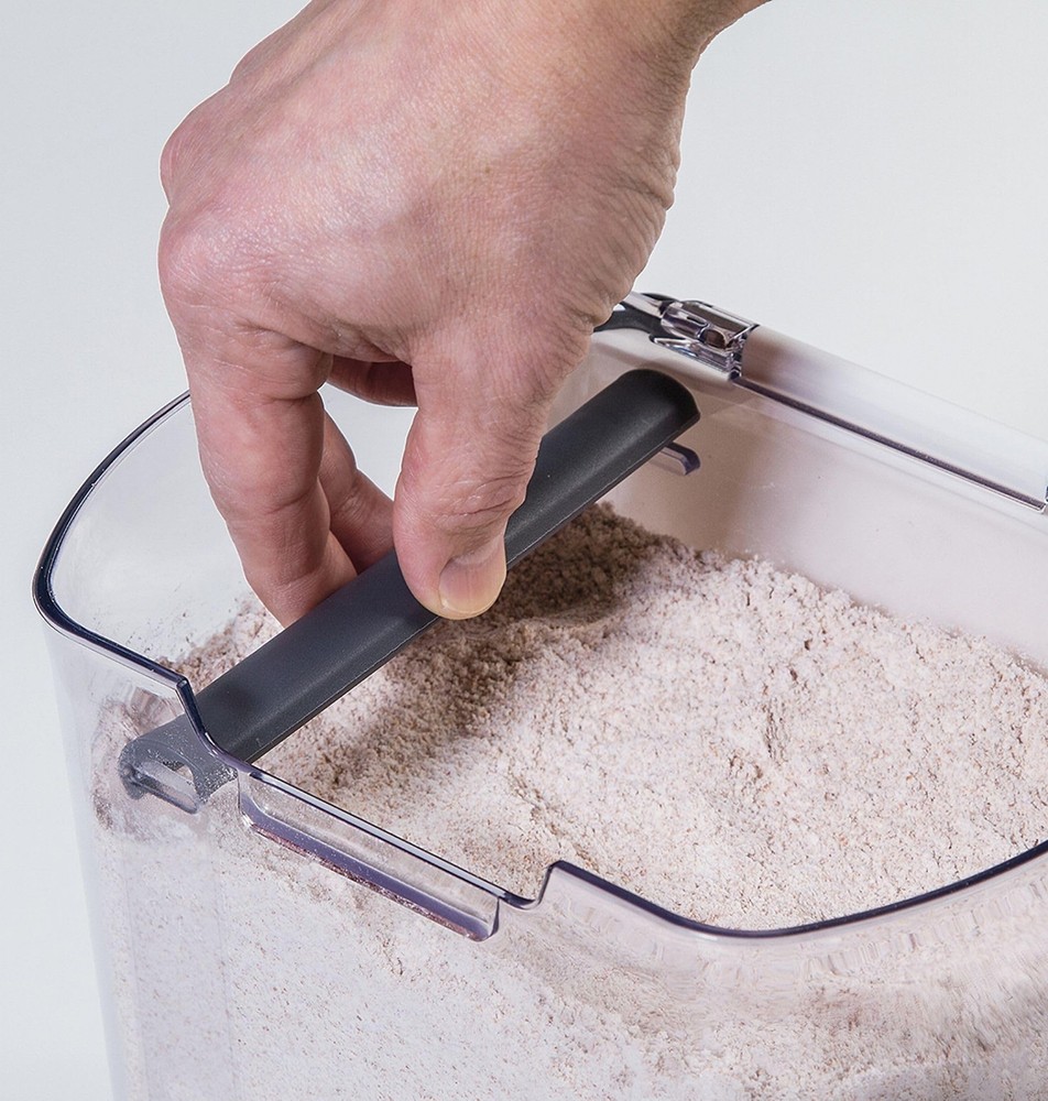 Flour Storage Container, 4-Quart, BPA-Plastic, Dishwasher Safe