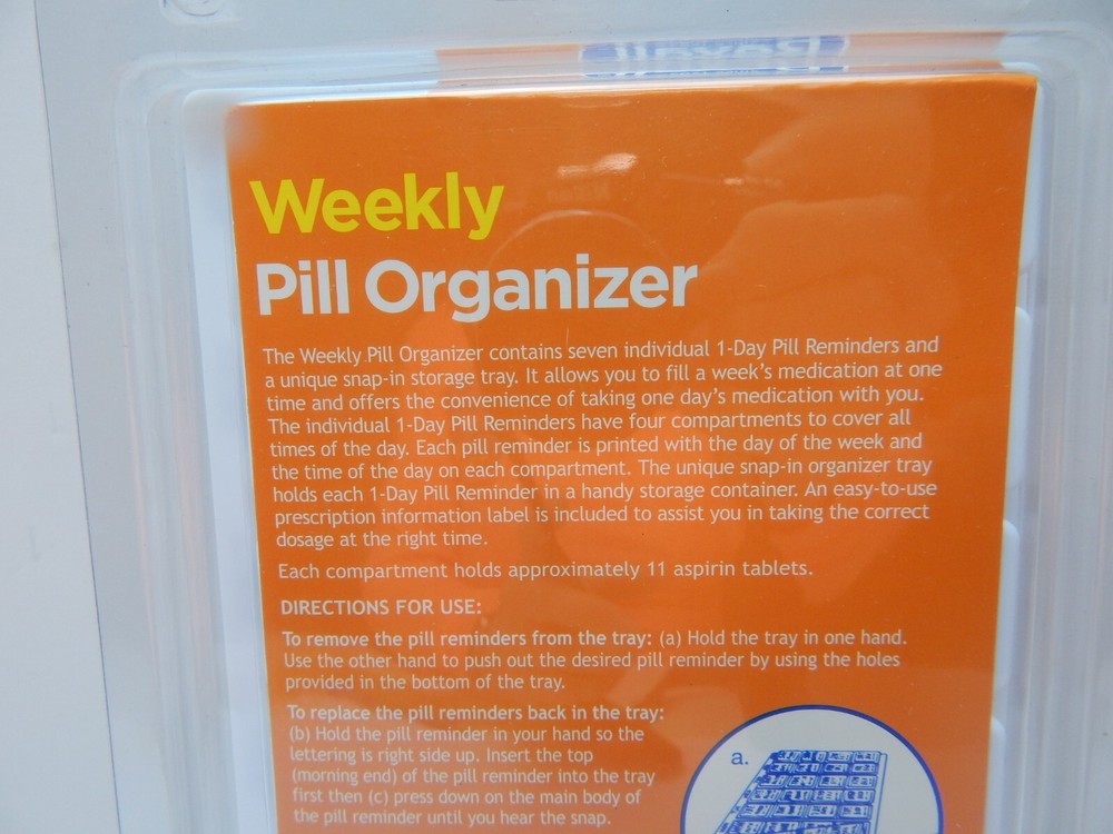 Rexall Weekly Pill Organizer 7 Days Removeable 4 Compartments per Day (W285