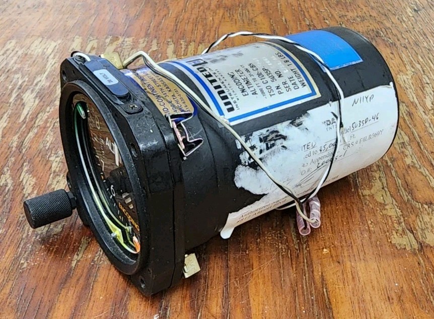 KEA 130 Encoding Altimeter pn: 5035P-P46