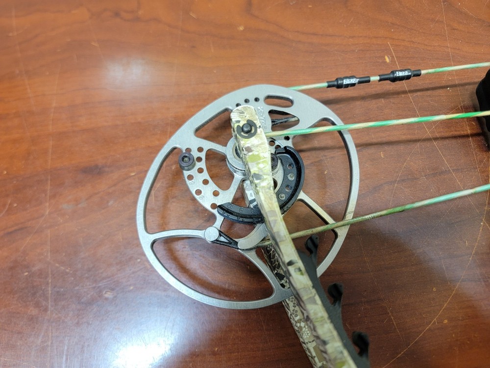 Bear Kuma 33 Compound Bow RH, 27" 55lb Draw
