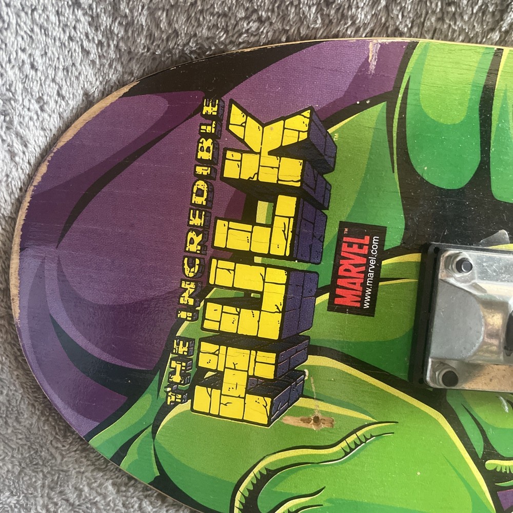 Vintage 2002 Marvel The Incredible Hulk Caution Skateboard