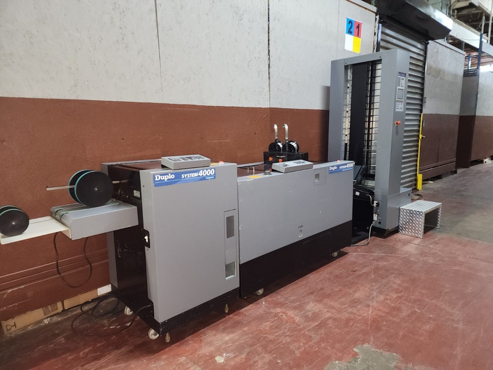 Duplo System 4000 10 Bin Collating System