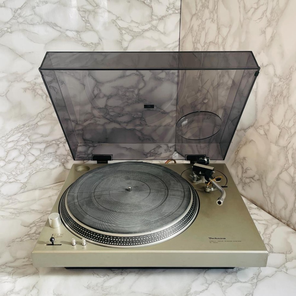 Technics SL-1200 First Generation Turntable Tested Working No Cartridge
