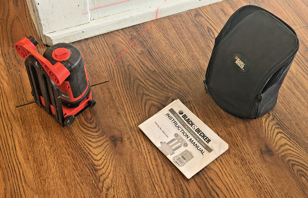 Black & Decker Crossfire Laser Level With Case