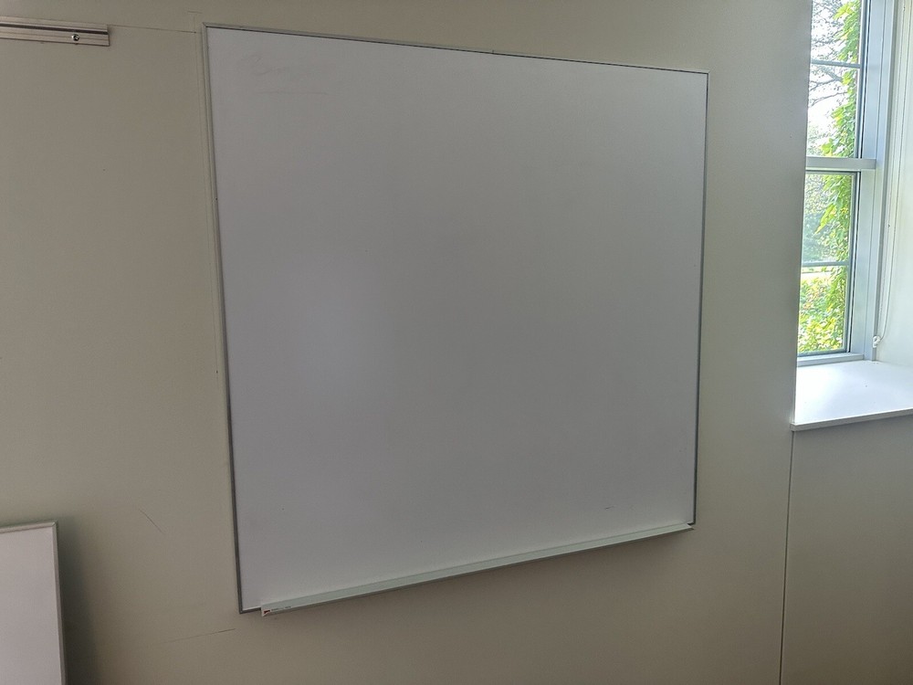 Herman Miller Cubicle 6ft By 6ft L Shape