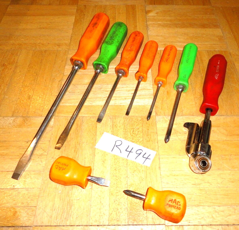 MAC TOOLS 9 PIECE MULTI COLOR HANDLE HARD HANDLE MIXED SCREWDRIVER SET