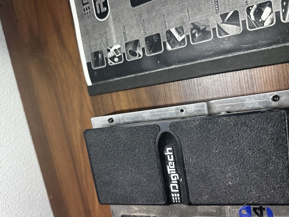 Digitech RP2000 Modeling Guitar Effect System Console FOR PARTS ONLY