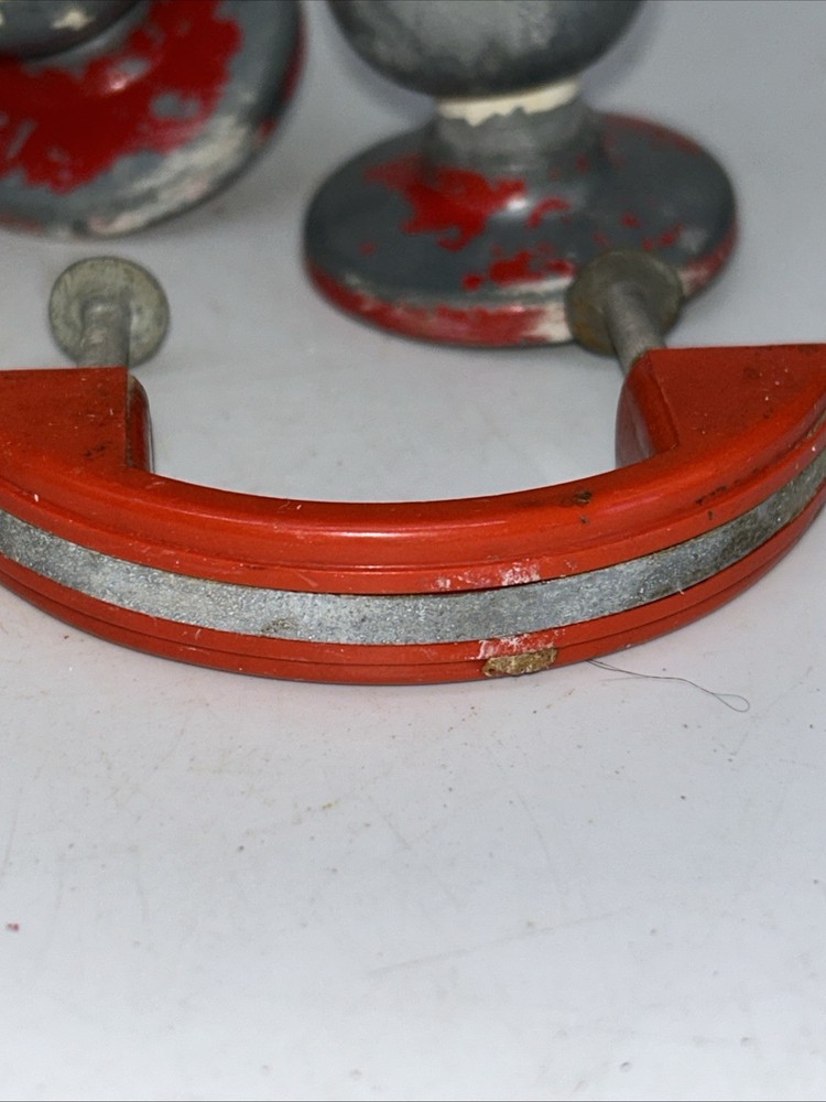 Set 5 Retro Art Deco Pull Drawer Handles Red White